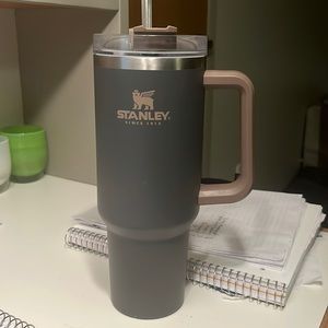 Stanley 40oz Adventure Quencher Tumbler in Coal